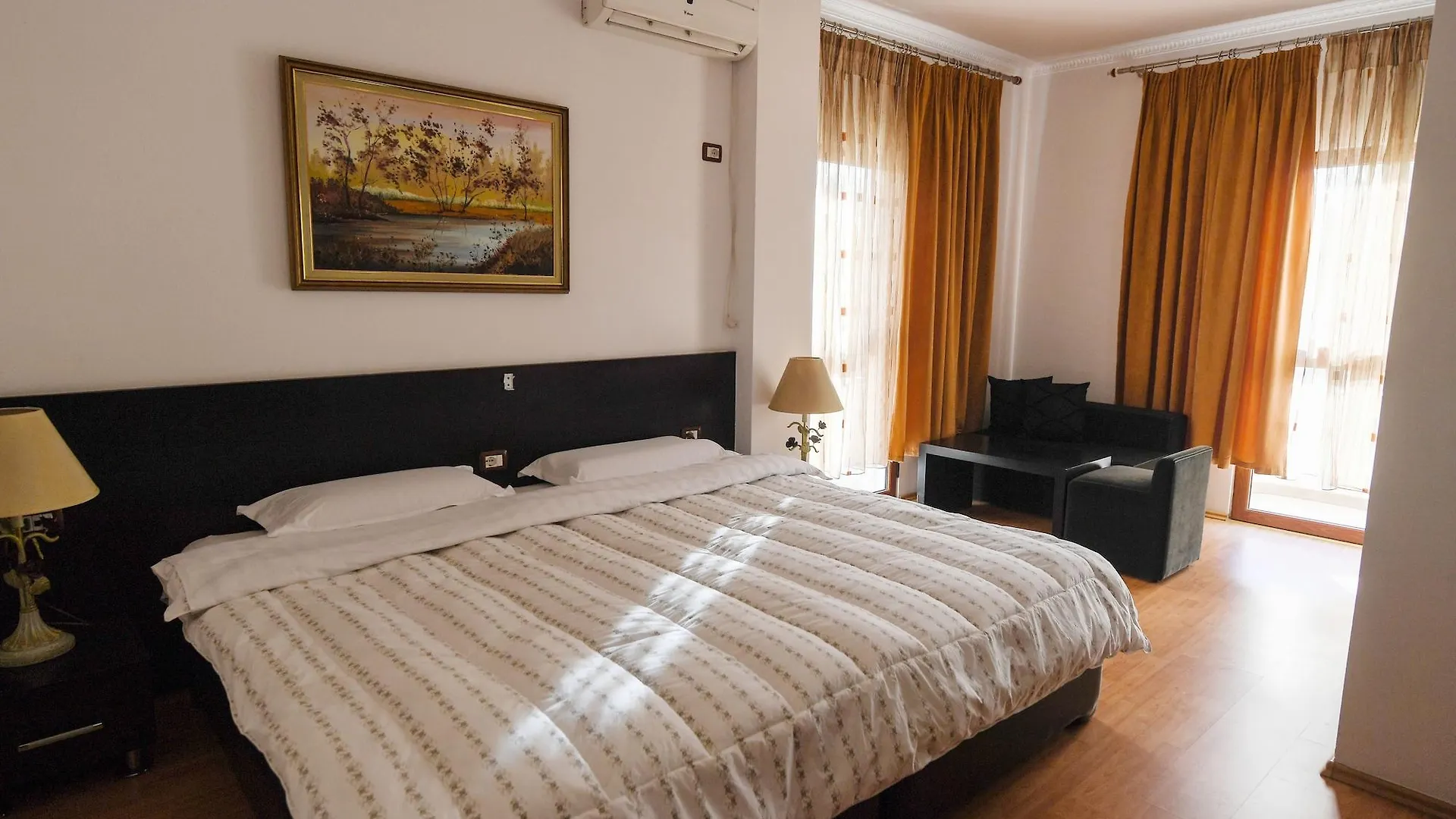 Hotel Ferrari Tirane