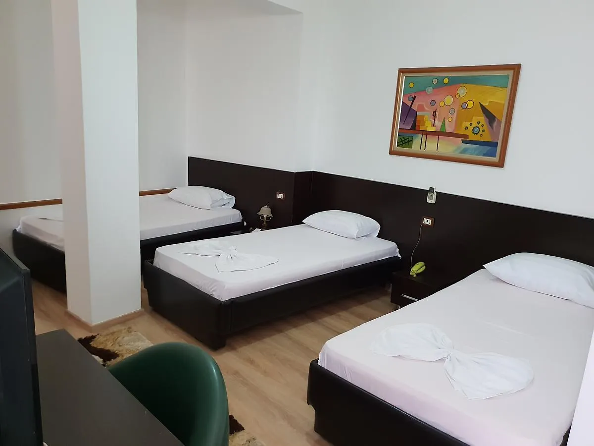 Hotel Ferrari Tirane 3*, Tirana Albánie