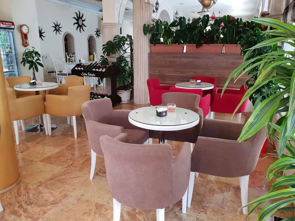 Hotel Ferrari Tirane 3*, Tirana
